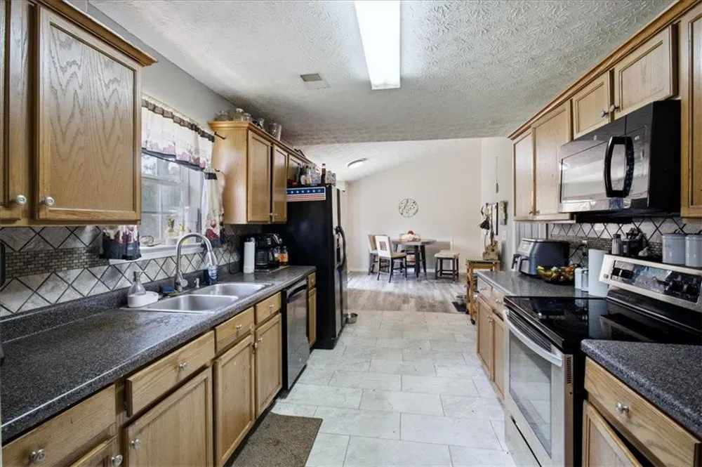 306 Ponderosa Tr Jackson, GA 30233