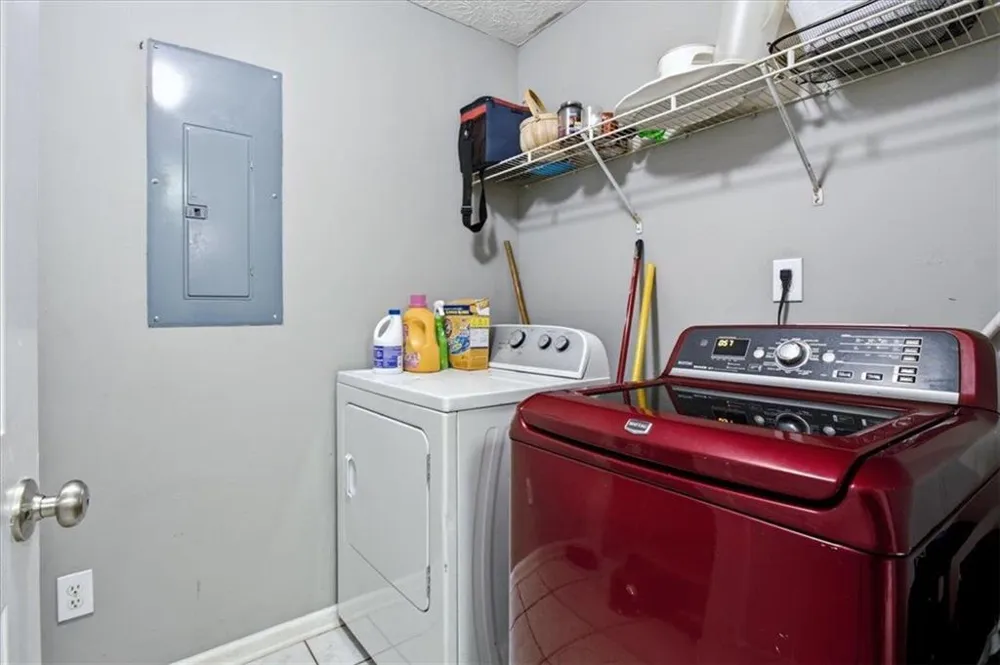 306 Ponderosa Tr Jackson, GA 30233