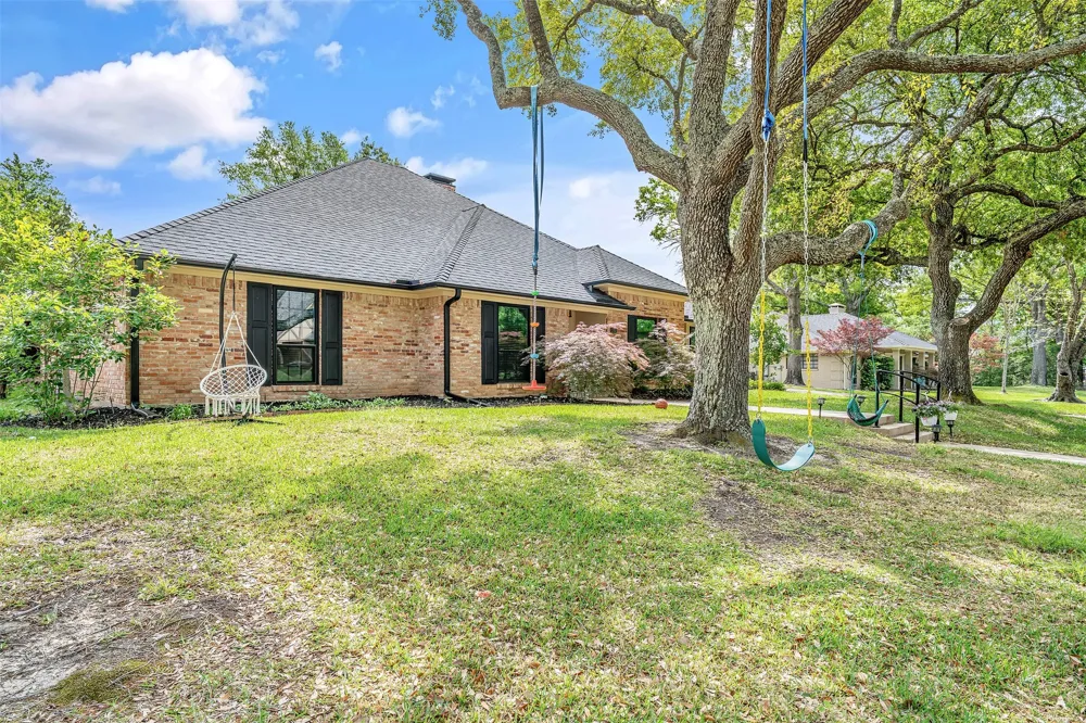 3912 Allendale Tyler, TX 75701