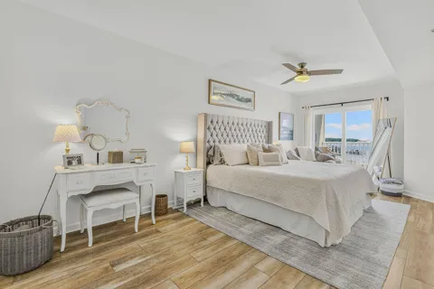 1365 W Highway 98 #202