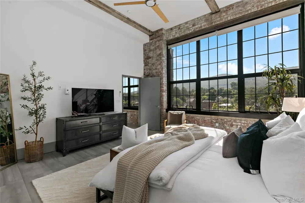 1 E Main Street #404 Beacon, NY 12508