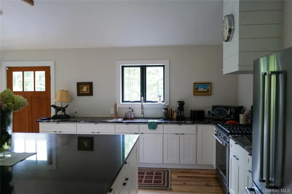 21 Vandermark Road Woodstock, NY 12498