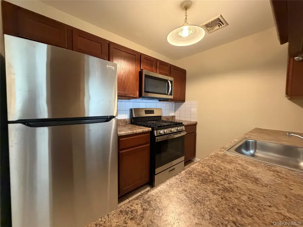 141 Ruth Court Middletown, NY 10940