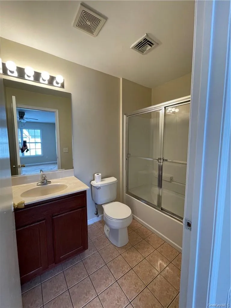 141 Ruth Court Middletown, NY 10940