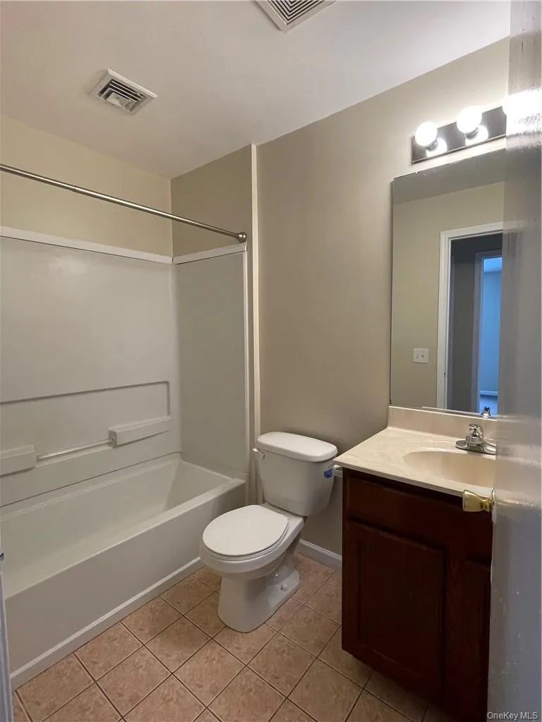 141 Ruth Court Middletown, NY 10940