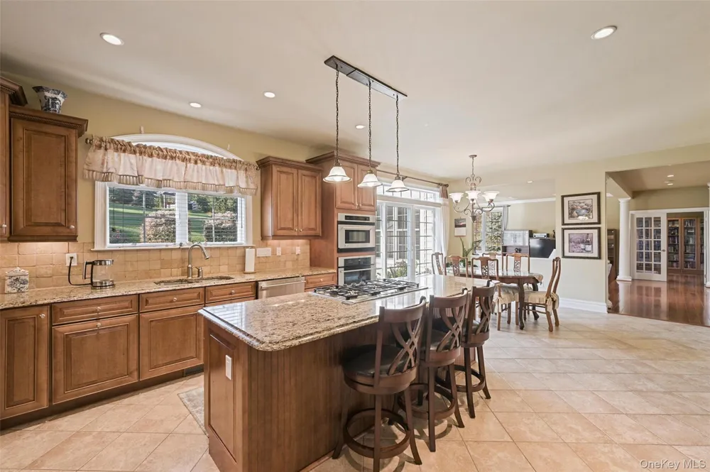 42 Deangelis Drive Monroe, NY 10950