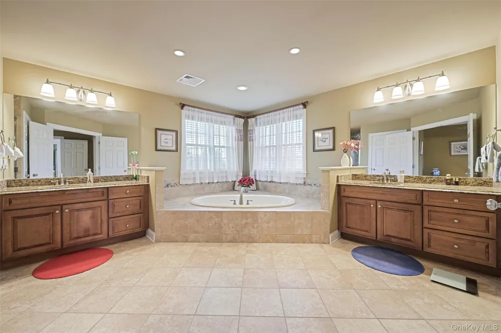 42 Deangelis Drive Monroe, NY 10950