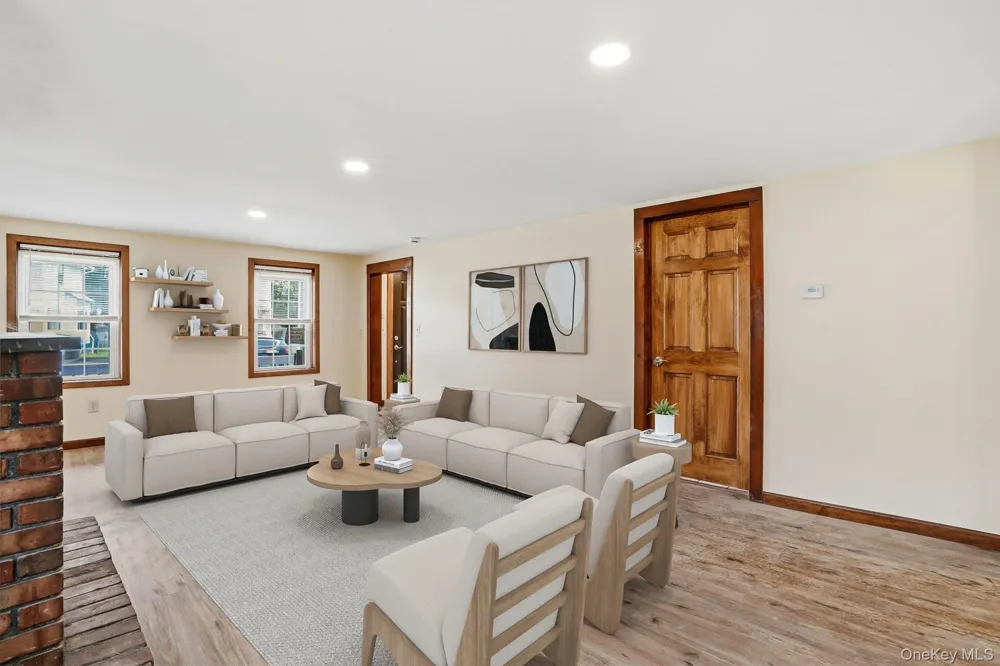 194 Smith Street Poughkeepsie, NY 12601