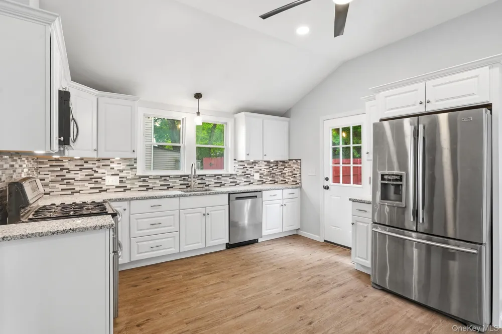 194 Smith Street Poughkeepsie, NY 12601