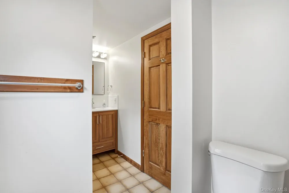 194 Smith Street Poughkeepsie, NY 12601