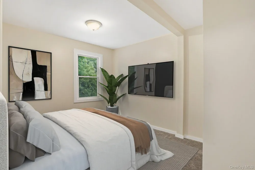 194 Smith Street Poughkeepsie, NY 12601