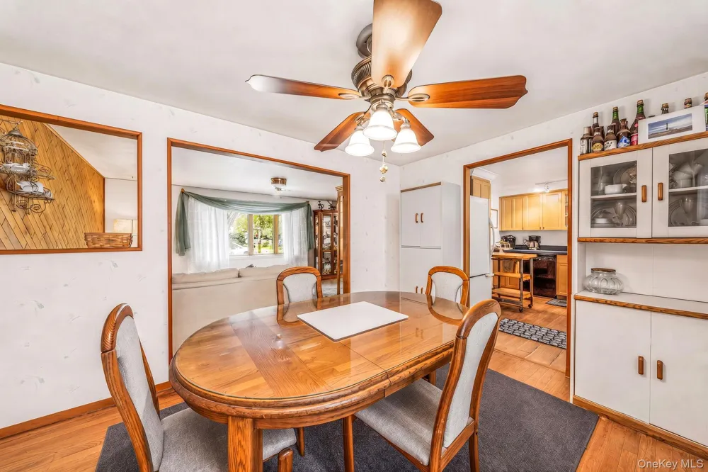 9 Foxcroft Lane Patchogue, NY 11772