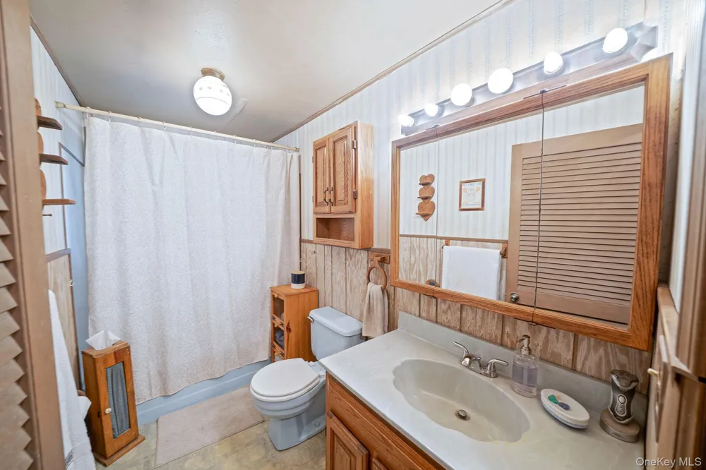 9 Foxcroft Lane Patchogue, NY 11772