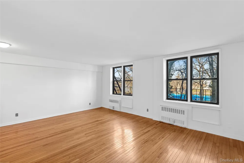 201 Ravine Avenue #7P Yonkers, NY 10701