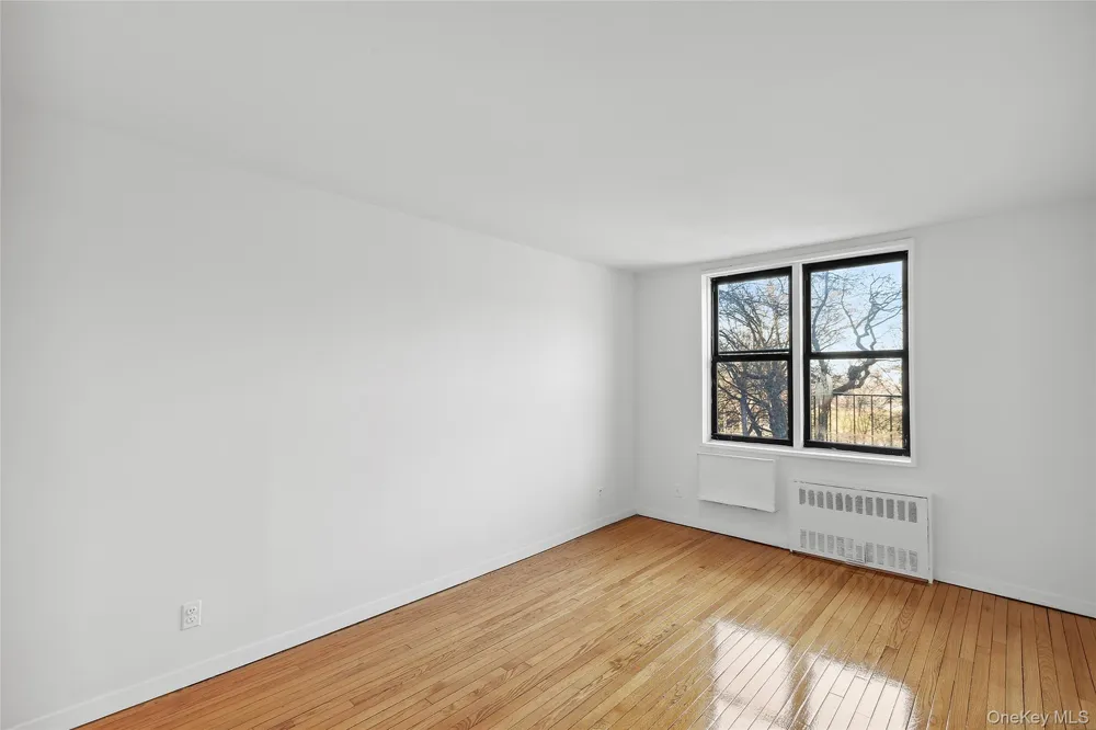 201 Ravine Avenue #4H Yonkers, NY 10701