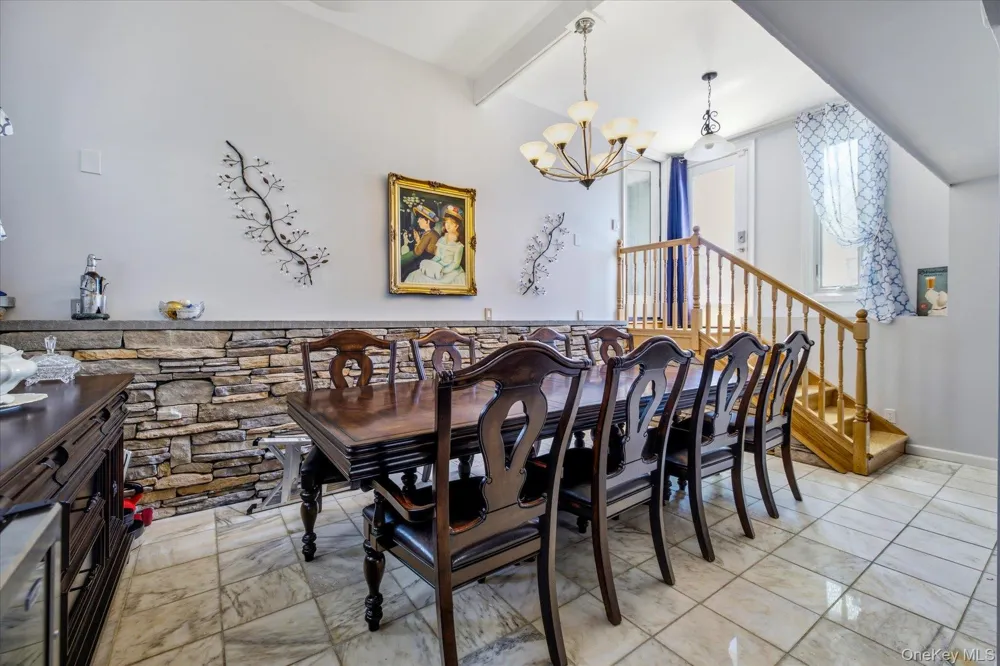 165 Elaine Drive Oceanside, NY 11572