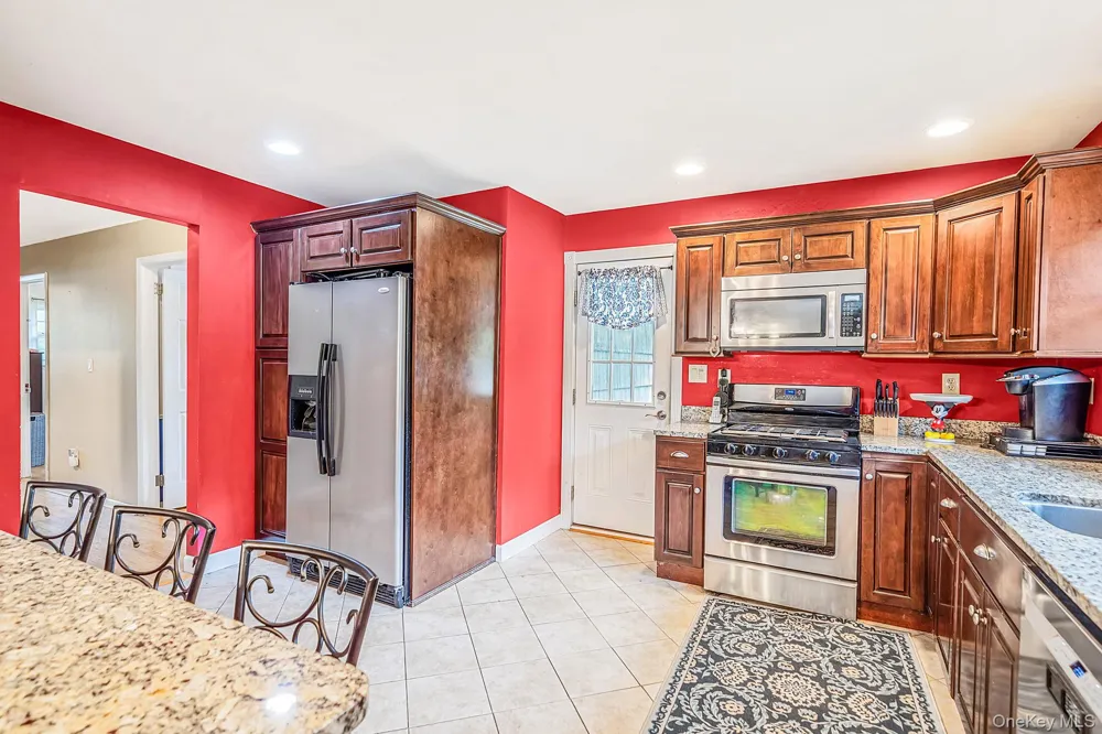 248 6th Avenue Saint James, NY 11780