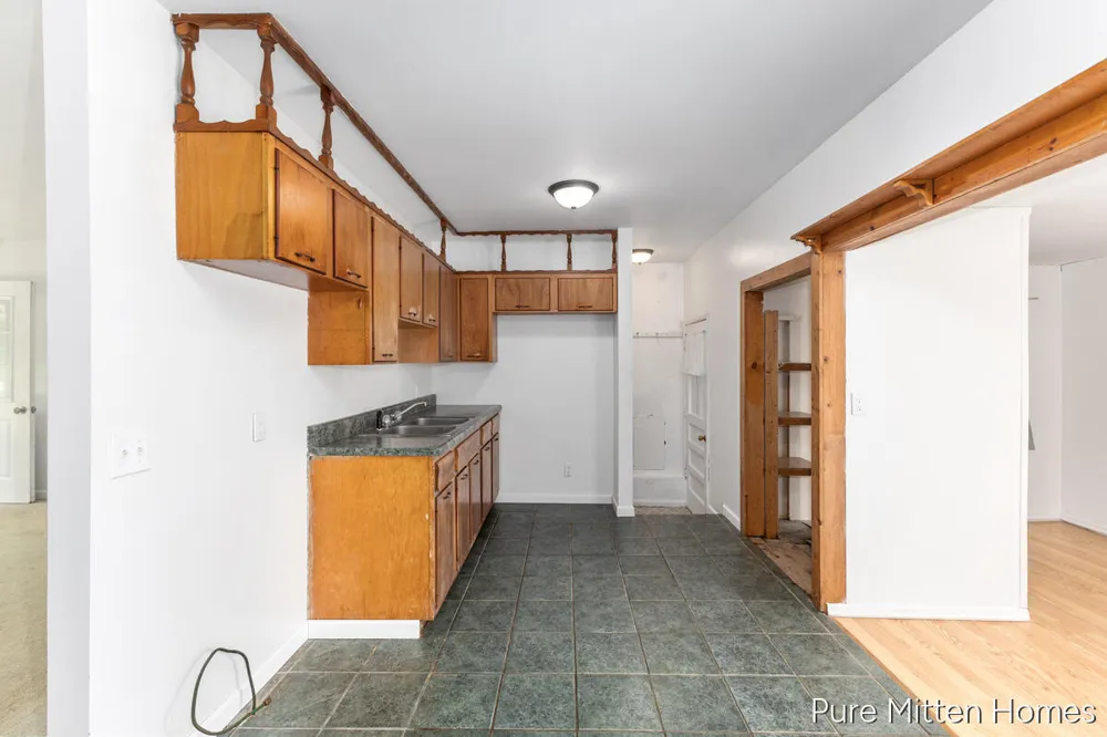6118 Hawley Highway Belding, MI 48809