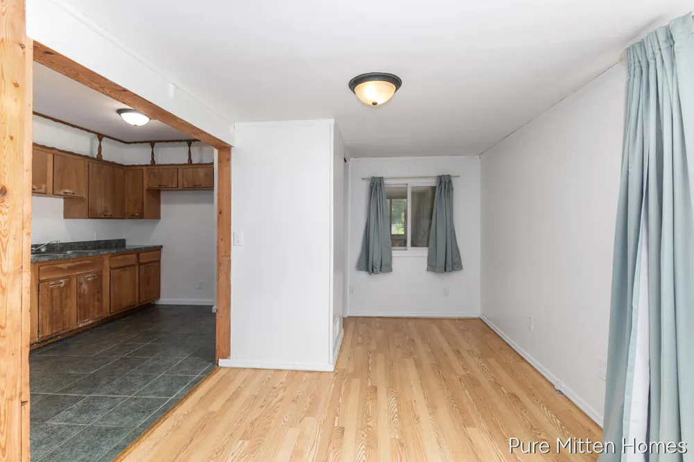 6118 Hawley Highway Belding, MI 48809