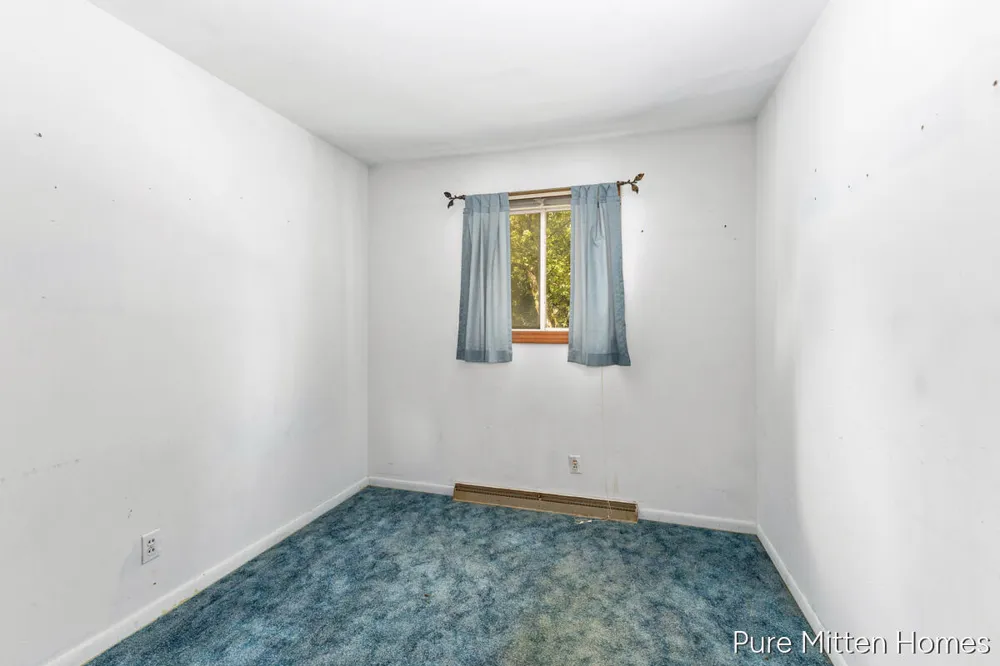 6118 Hawley Highway Belding, MI 48809