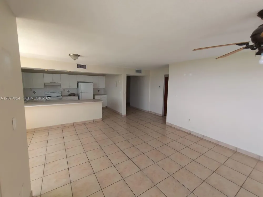 2780 NE 183rd St #1402 Aventura, FL 33160