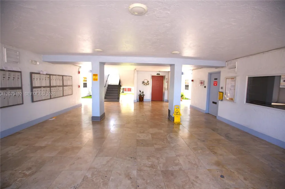 1221 SW 122nd Ave #403 Miami, FL 33184