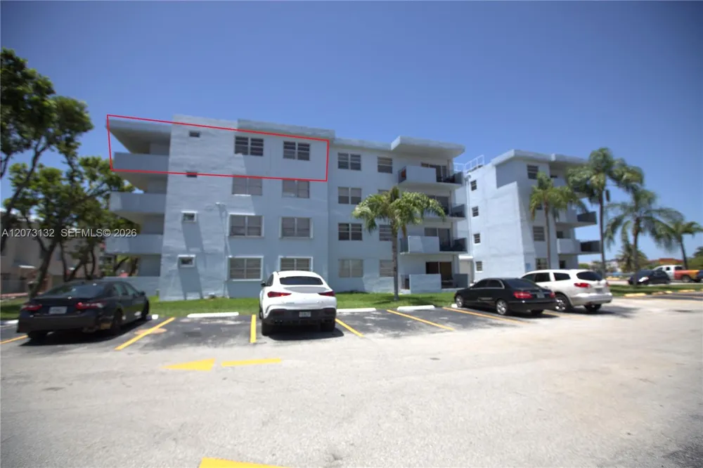 1221 SW 122nd Ave #403 Miami, FL 33184