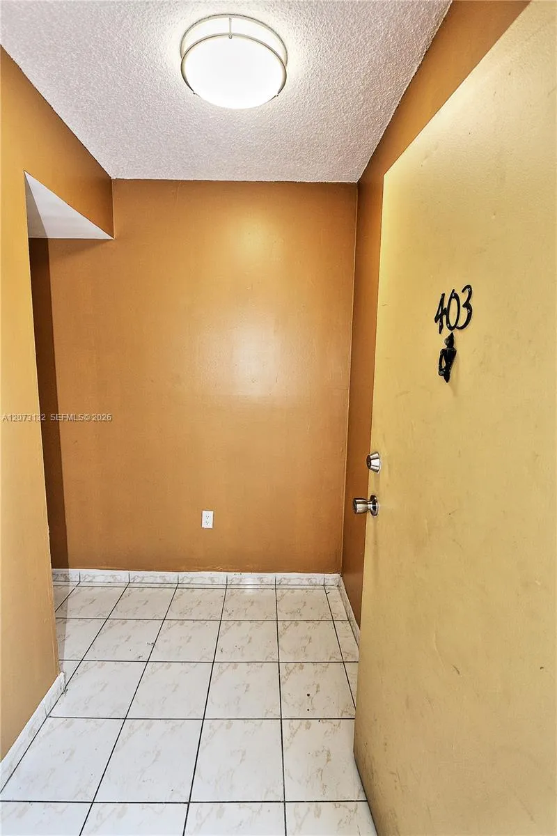 1221 SW 122nd Ave #403 Miami, FL 33184