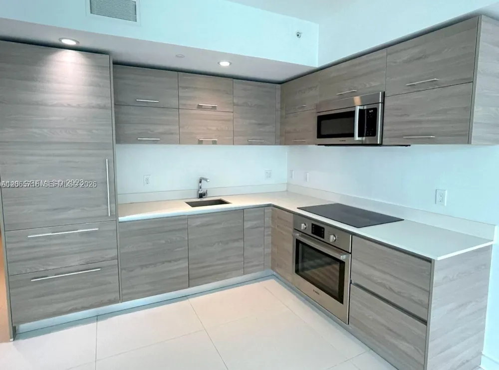1300 S Miami Ave #1008 Miami, FL 33130