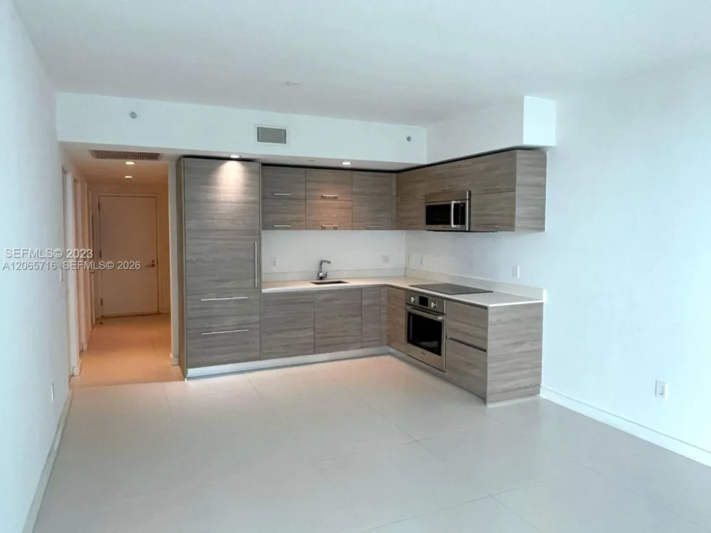 1300 S Miami Ave #1008 Miami, FL 33130