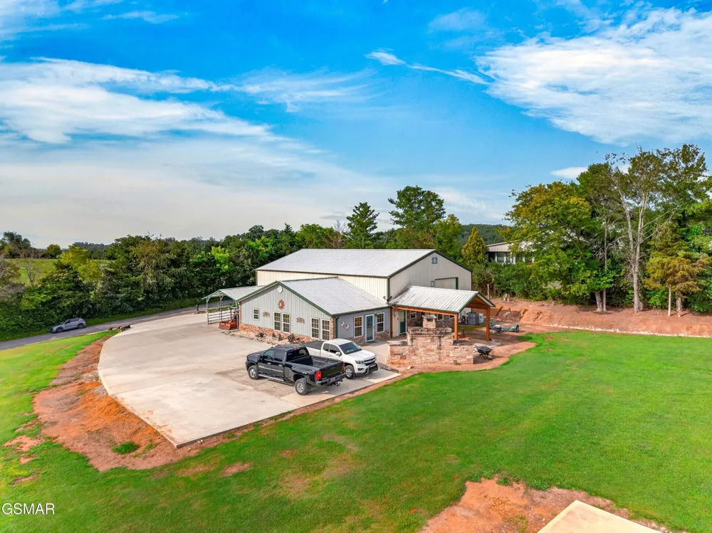 428 Shrader Road Dandridge, TN 37725