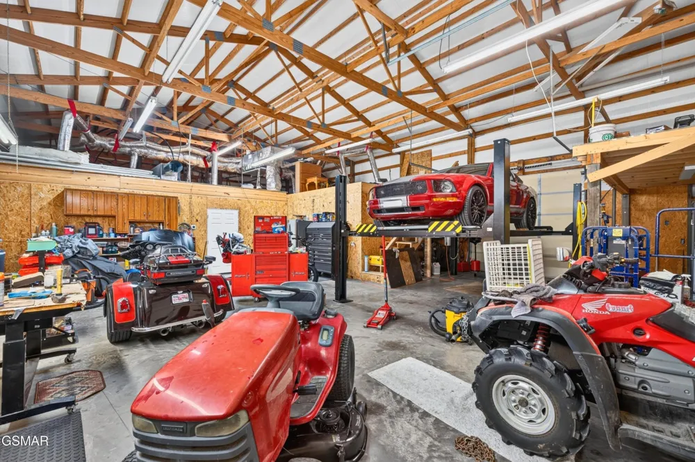 428 Shrader Road Dandridge, TN 37725