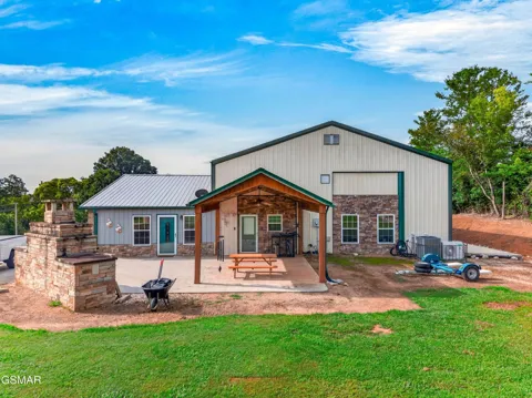 428 Shrader Road