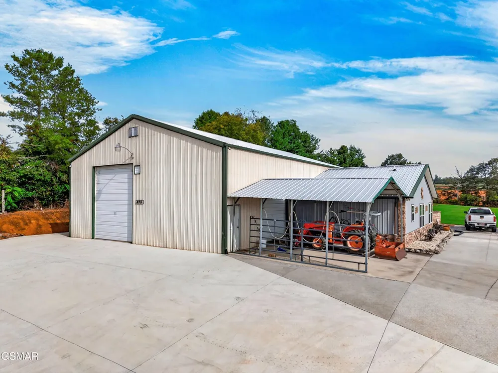 428 Shrader Road Dandridge, TN 37725