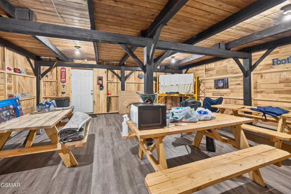 428 Shrader Road Dandridge, TN 37725