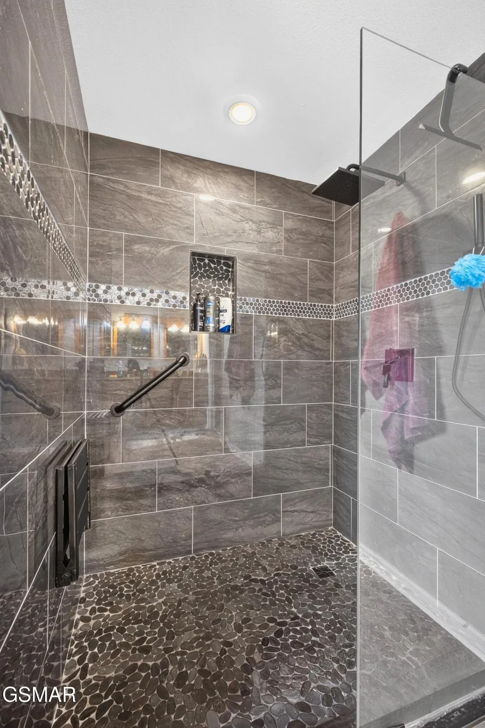 428 Shrader Road Dandridge, TN 37725
