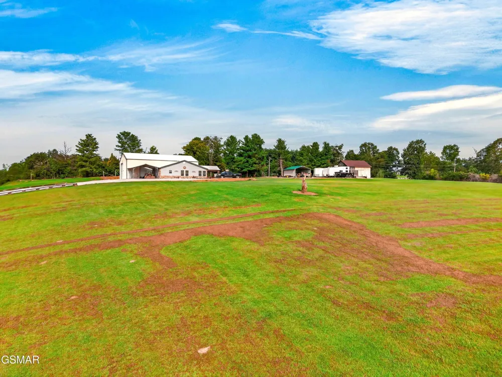 428 Shrader Road Dandridge, TN 37725