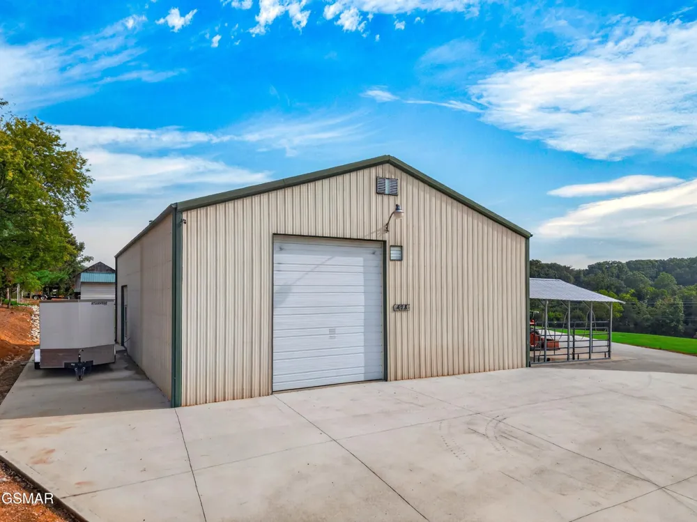 428 Shrader Road Dandridge, TN 37725