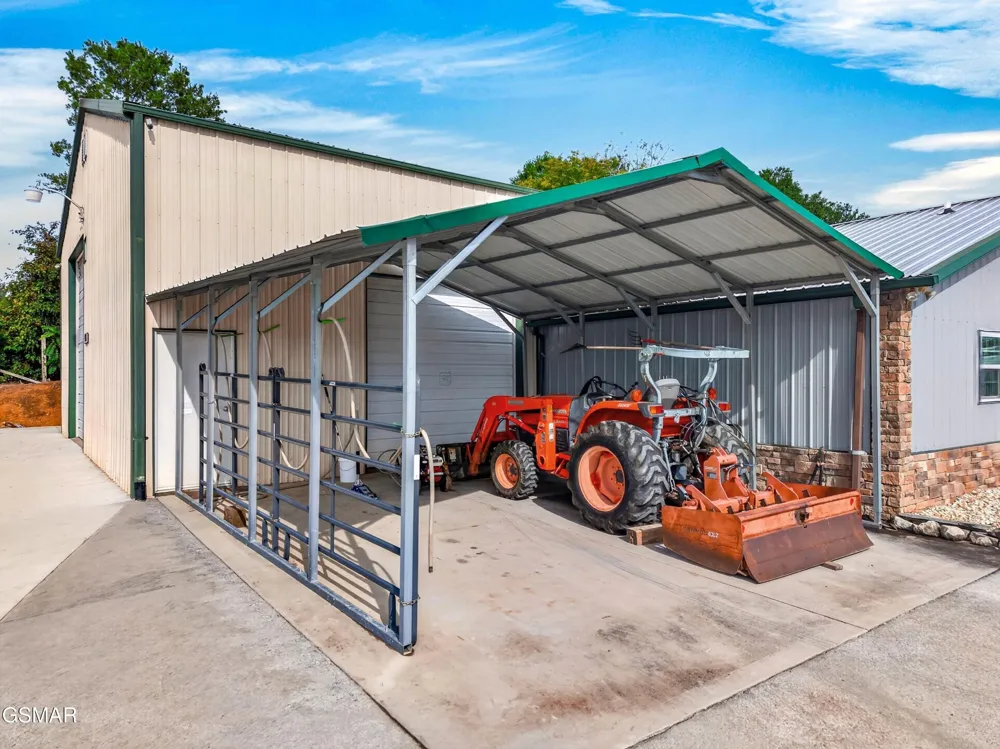 428 Shrader Road Dandridge, TN 37725