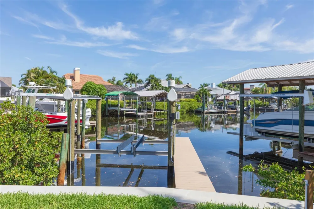 6602 SEABIRD WAY Apollo Beach, FL 33572