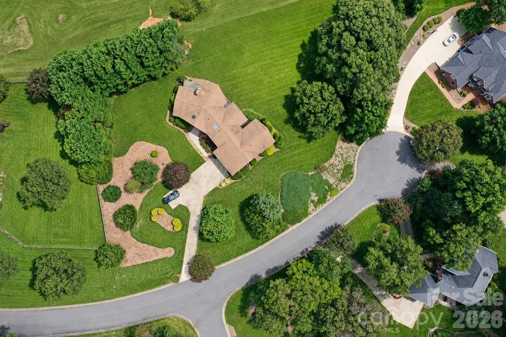 3711 Blendwood Lane NE Hickory, NC 28601