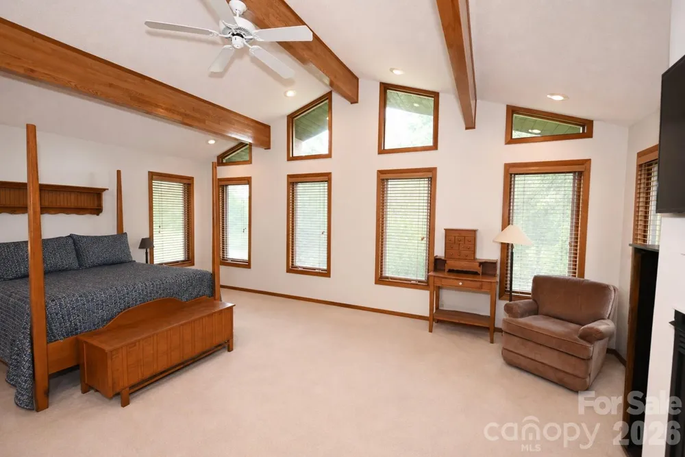 3711 Blendwood Lane NE Hickory, NC 28601