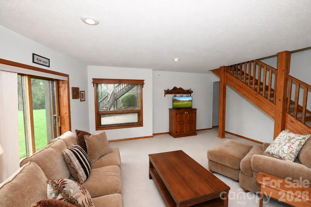 3711 Blendwood Lane NE Hickory, NC 28601