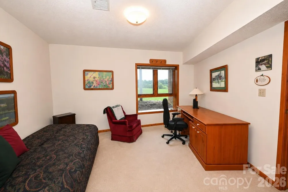 3711 Blendwood Lane NE Hickory, NC 28601