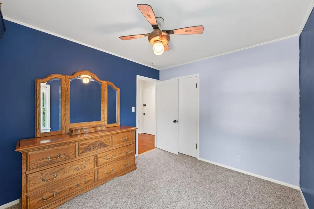 1417 Stickney Avenue South Saint Paul, MN 55075