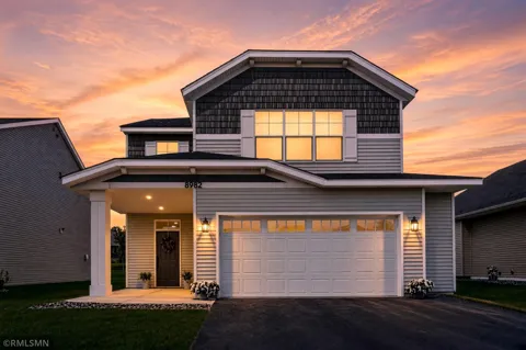 8982 Parkview Circle