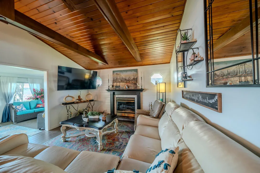 436 Shorewood Drive Detroit Lakes, MN 56501