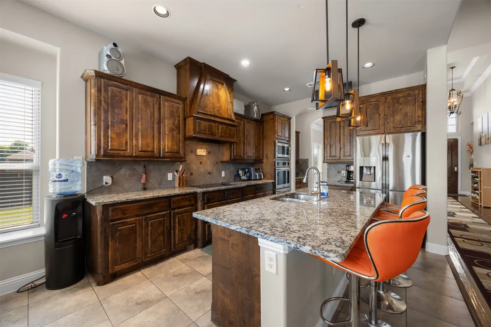 8871 Etta Court Waxahachie, TX 75167