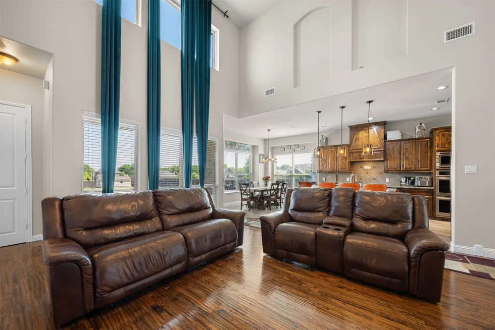 8871 Etta Court Waxahachie, TX 75167