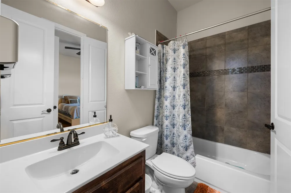 8871 Etta Court Waxahachie, TX 75167